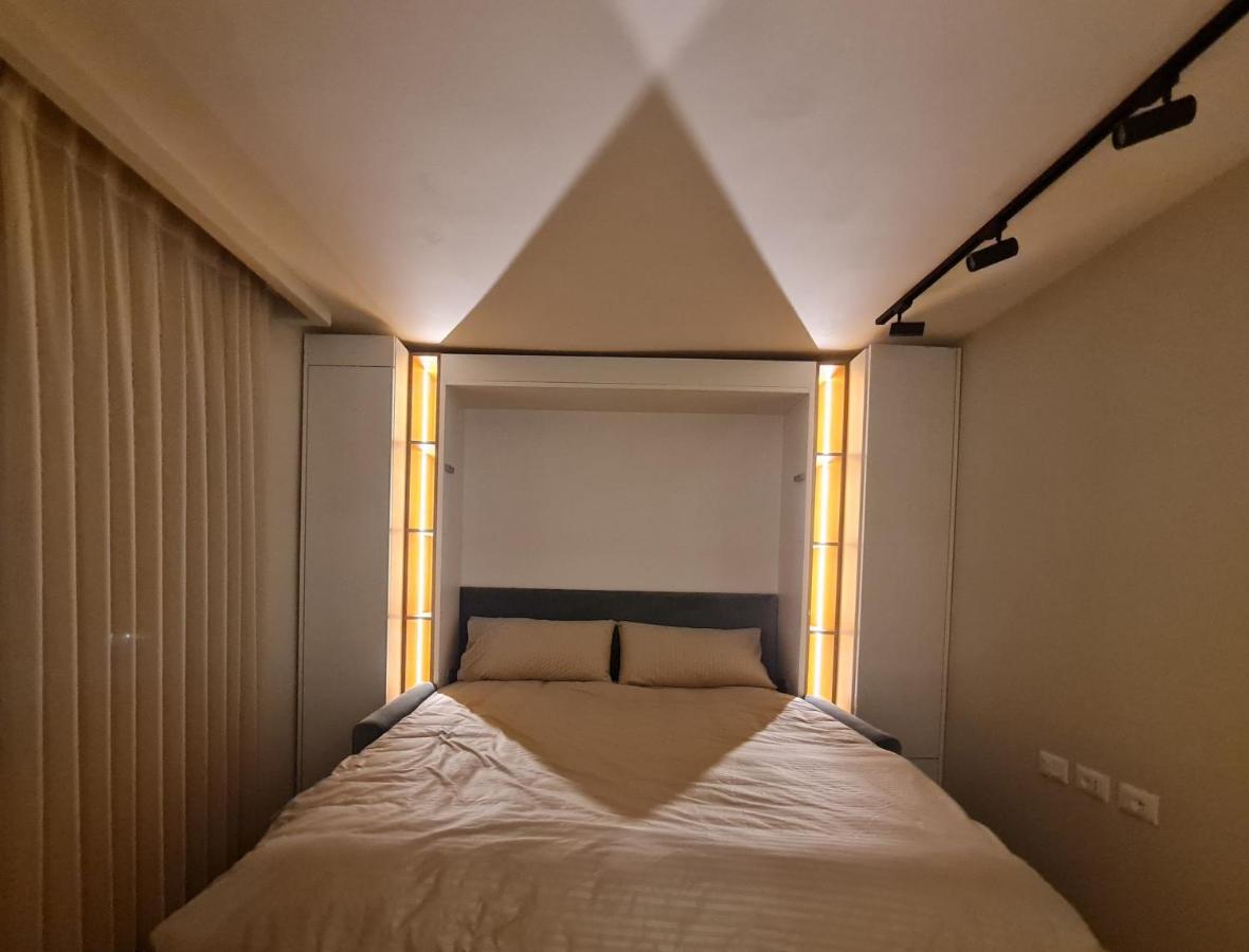 Adore - Modern Studio Tirana Buitenkant foto