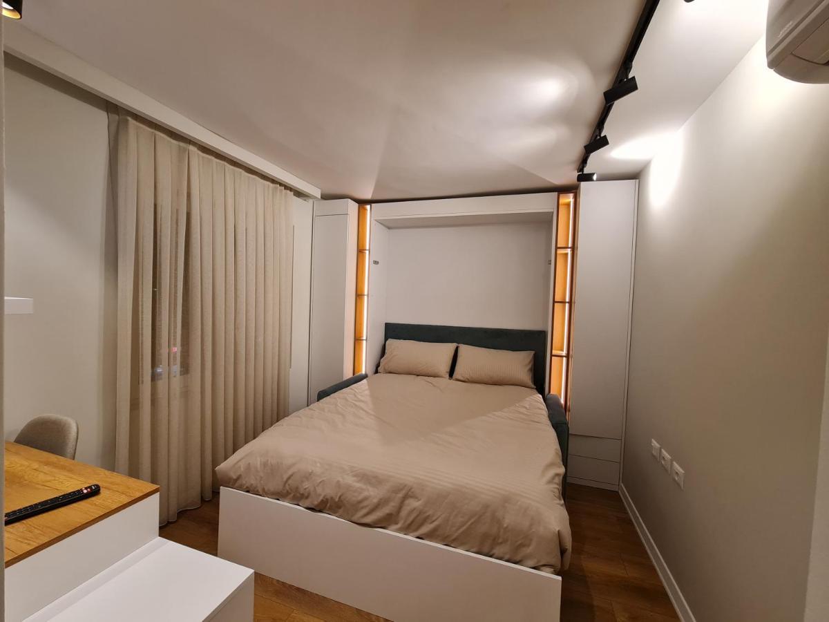 Adore - Modern Studio Tirana Buitenkant foto
